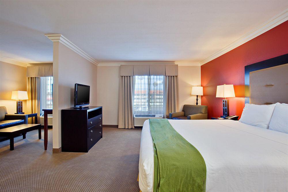 Holiday Inn Express Hotel & Suites Twentynine Palms By Ihg Δωμάτιο φωτογραφία